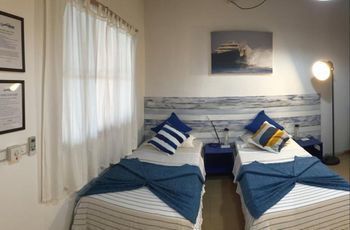 Cokes Surf Camp Hotel Thulusdhoo Exterior photo